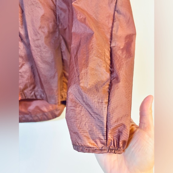NWT Patagonia Houdini Lightweight Hooded Windbreaker Jacket Burgundy Small - Picture 6 of 10